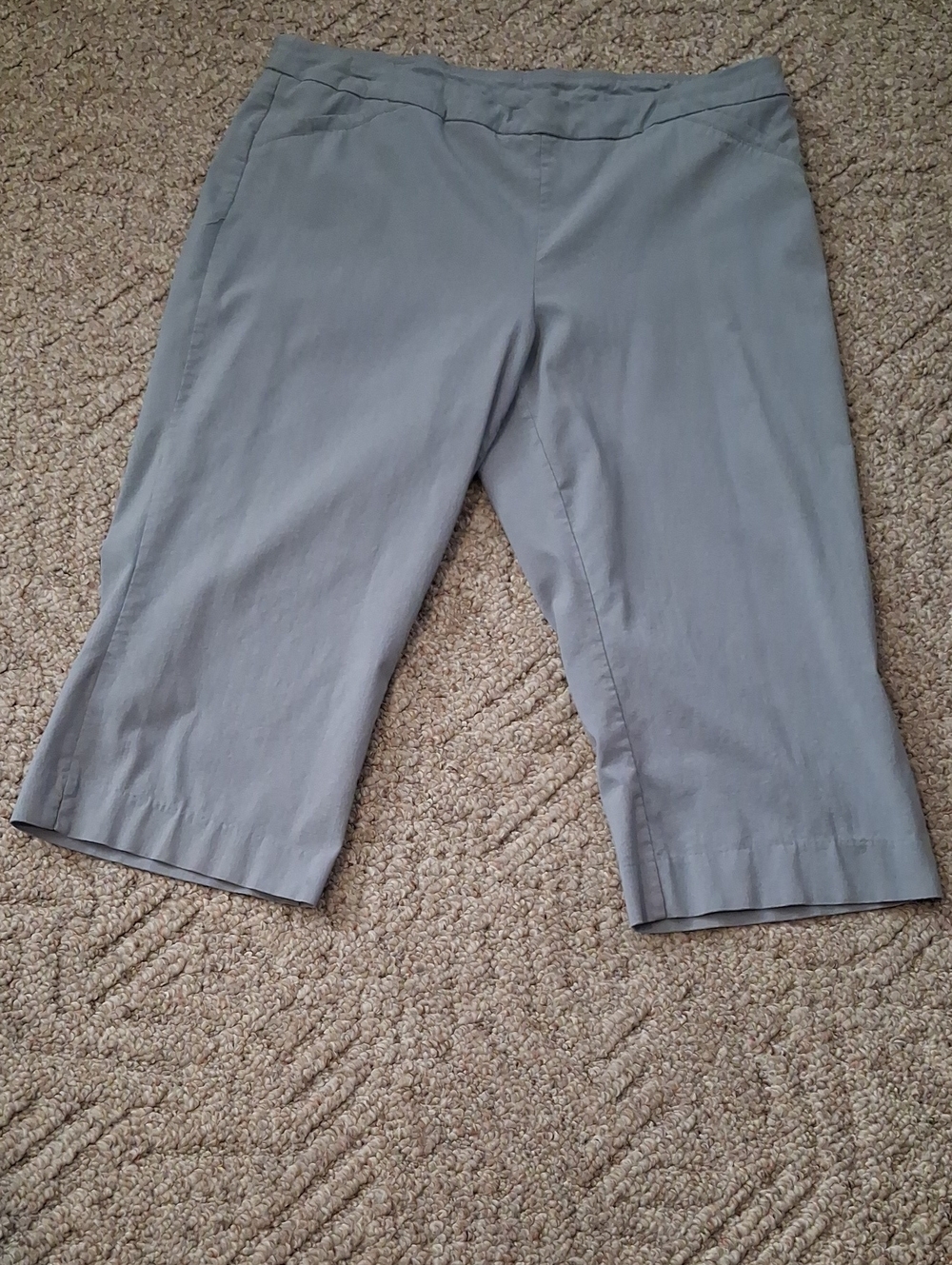 Kim Rogers Light Gray Knee-Length Bermuda Shorts